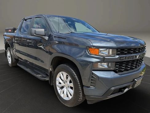 Used 2021 Chevrolet Silverado 1500 Custom w/ LPO, Dark Essentials Package AWD/4WD image 3