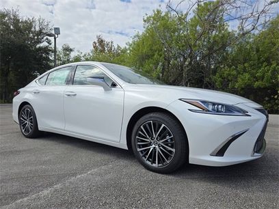 New 2025 Lexus ES 350 w/ Premium Package