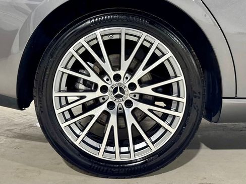 Used 2025 Mercedes-Benz CLA 250 image 32