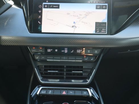 Used 2023 Audi e-tron GT Premium Plus image 11