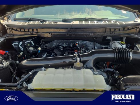 Used 2025 Ford F150 Platinum w/ FX4 Off-Road Package AWD/4WD image 21