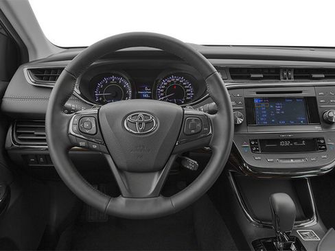 Used 2013 Toyota Avalon Limited FWD image 6