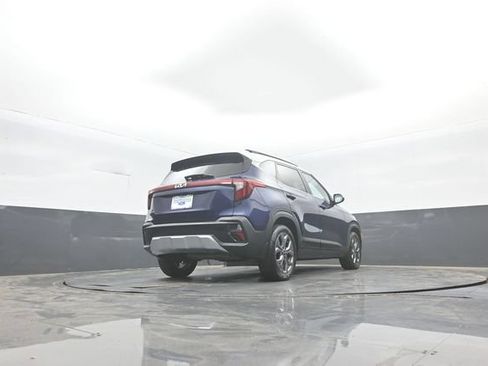 Used 2024 Kia Seltos S FWD image 39