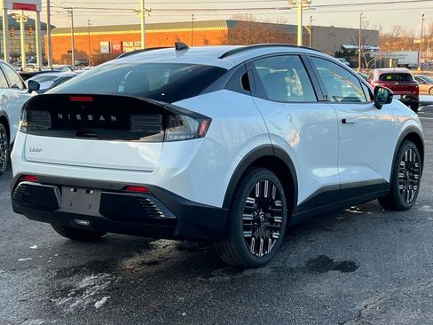 New 2026 Nissan Leaf Platinum+ image 7