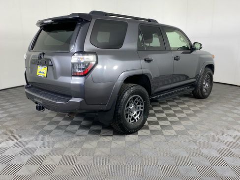 Used 2020 Toyota 4Runner Venture AWD/4WD image 9