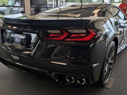 Used 2025 Chevrolet Corvette Stingray Coupe w/ 1LT image 6