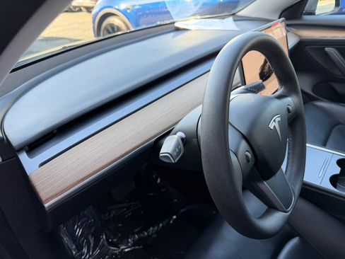 Used 2022 Tesla Model 3 Long Range image 11