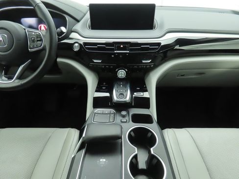 Used 2022 Acura MDX Technology image 13