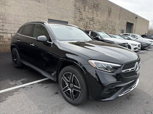 Used 2026 Mercedes-Benz GLC 300 4MATIC image 2