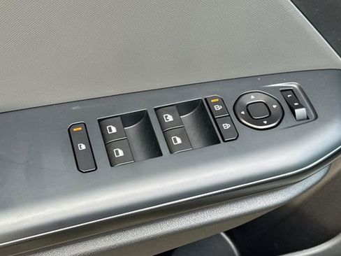 New 2026 Kia K4 FWD image 13
