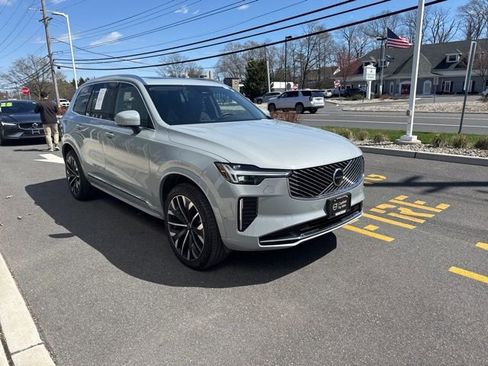 Used 2025 Volvo XC90 B5 Plus image 6