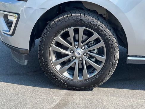Used 2020 Ford Expedition Limited AWD/4WD image 14