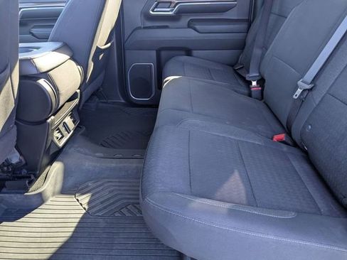 Used 2024 Chevrolet Silverado 2500 LT image 32