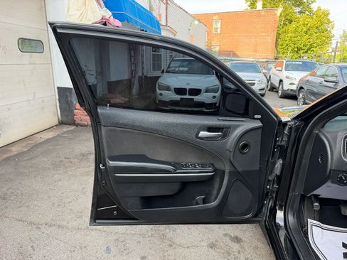 Used 2020 Dodge Charger SXT AWD/4WD image 23