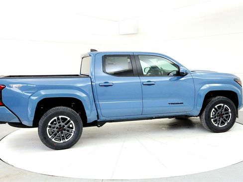 New 2026 Toyota Tacoma TRD Sport image 6