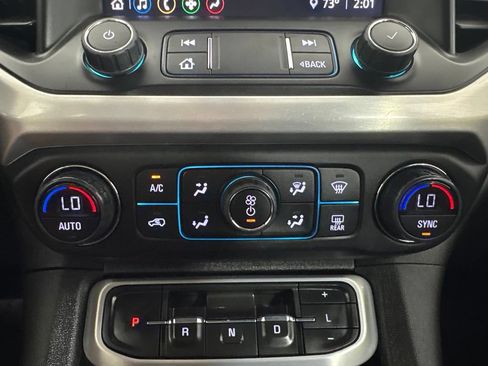 Used 2020 GMC Acadia SLE w/ Driver Convenience Package FWD image 29