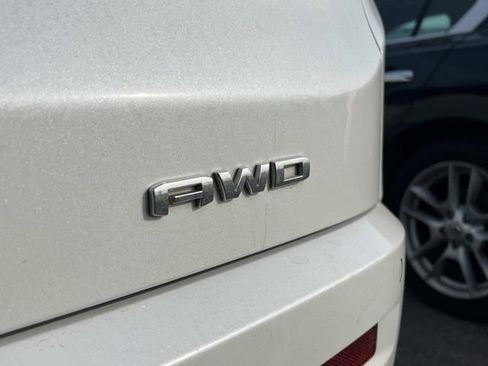 Used 2020 GMC Acadia Denali w/ Technology Package AWD/4WD image 14