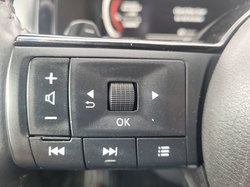 Certified 2023 Nissan Pathfinder Platinum FWD image 14