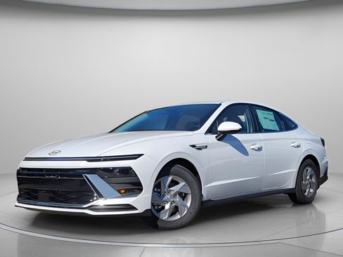 New 2026 Hyundai Sonata SE image 2