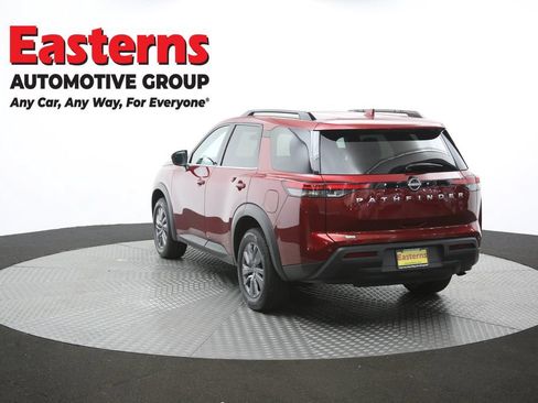 Used 2025 Nissan Pathfinder SV FWD image 65