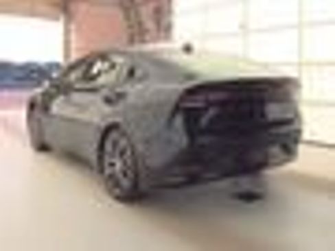 Used 2024 Toyota Prius XLE image 2