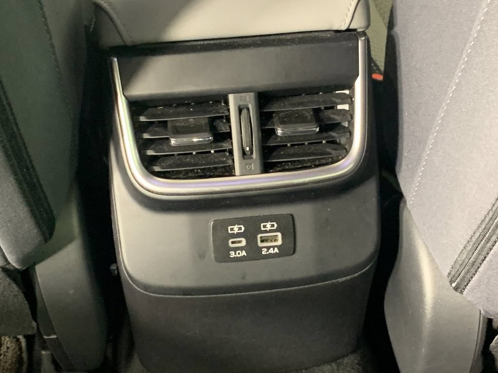 Used 2023 Subaru Outback Premium AWD/4WD image 32