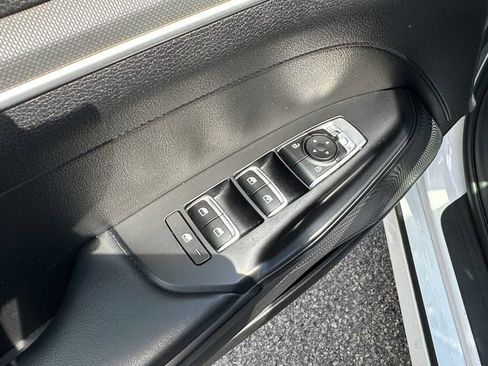 Used 2022 Kia K5 GT-Line FWD image 19