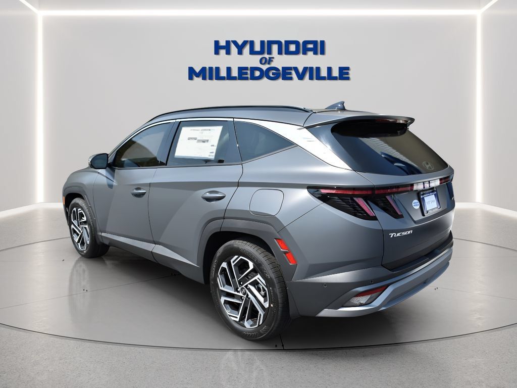 Used 2025 Hyundai Tucson Limited FWD image 2