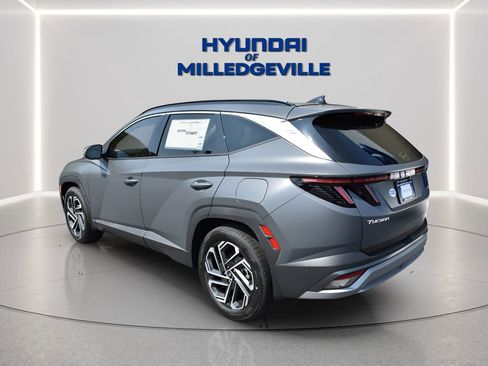 New 2025 Hyundai Tucson Limited FWD image 2
