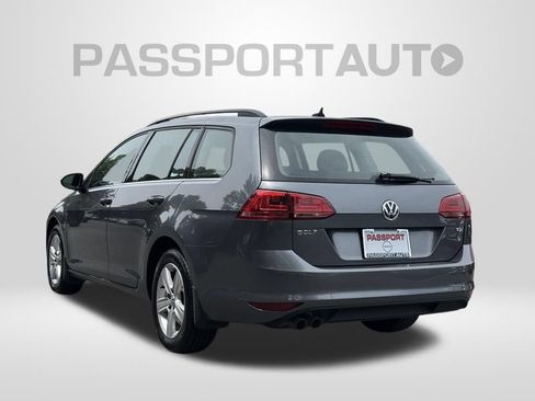 Used 2015 Volkswagen Golf TDI S FWD image 5