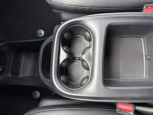New 2026 Chrysler Pacifica Select FWD image 21