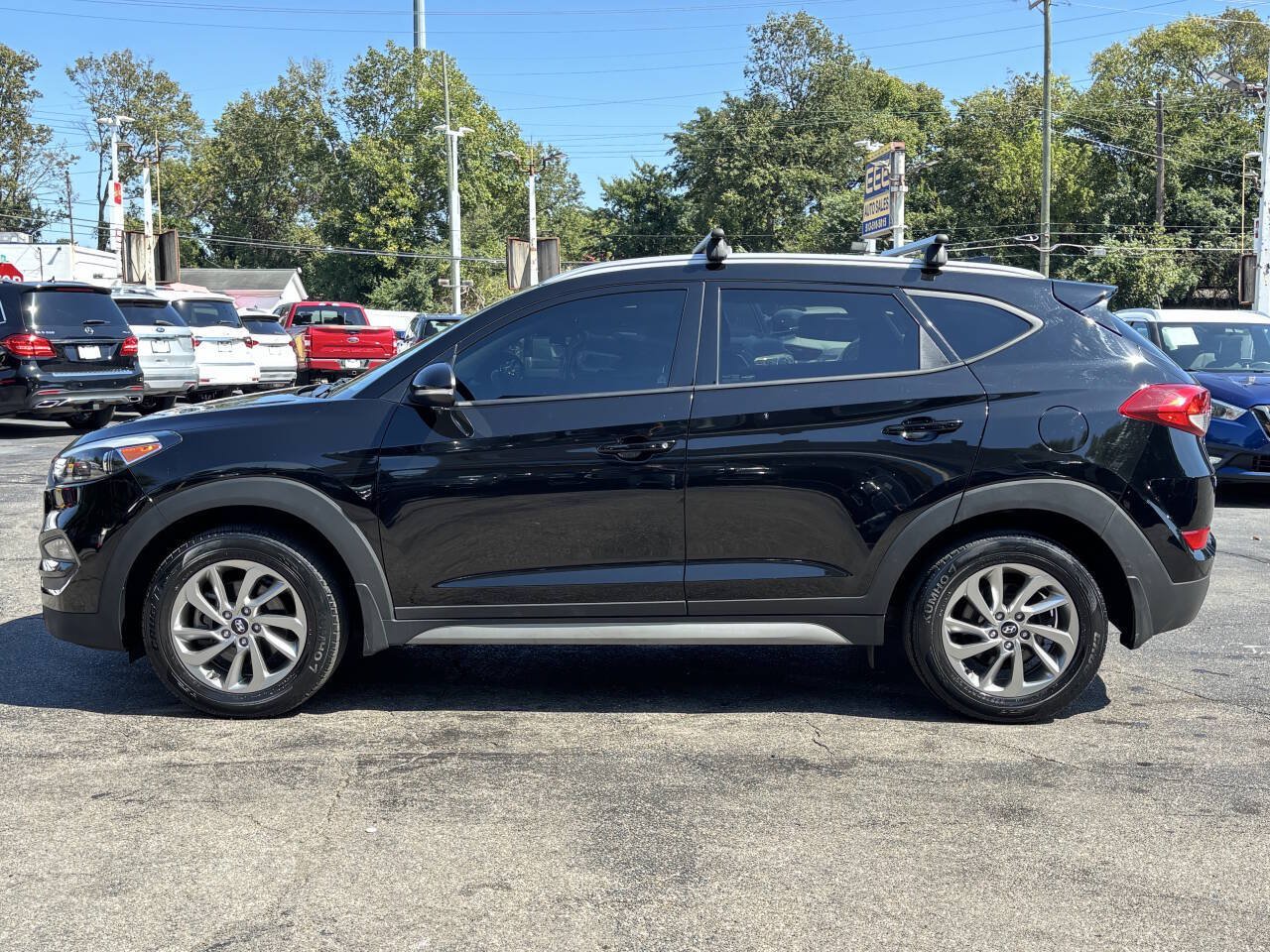Used 2017 Hyundai Tucson SE Plus AWD/4WD image 5