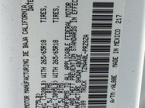 Used 2024 Toyota Tacoma TRD Sport image 39