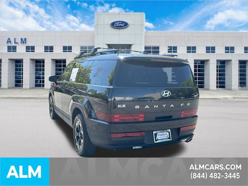 Used 2025 Hyundai Santa Fe SEL FWD image 8
