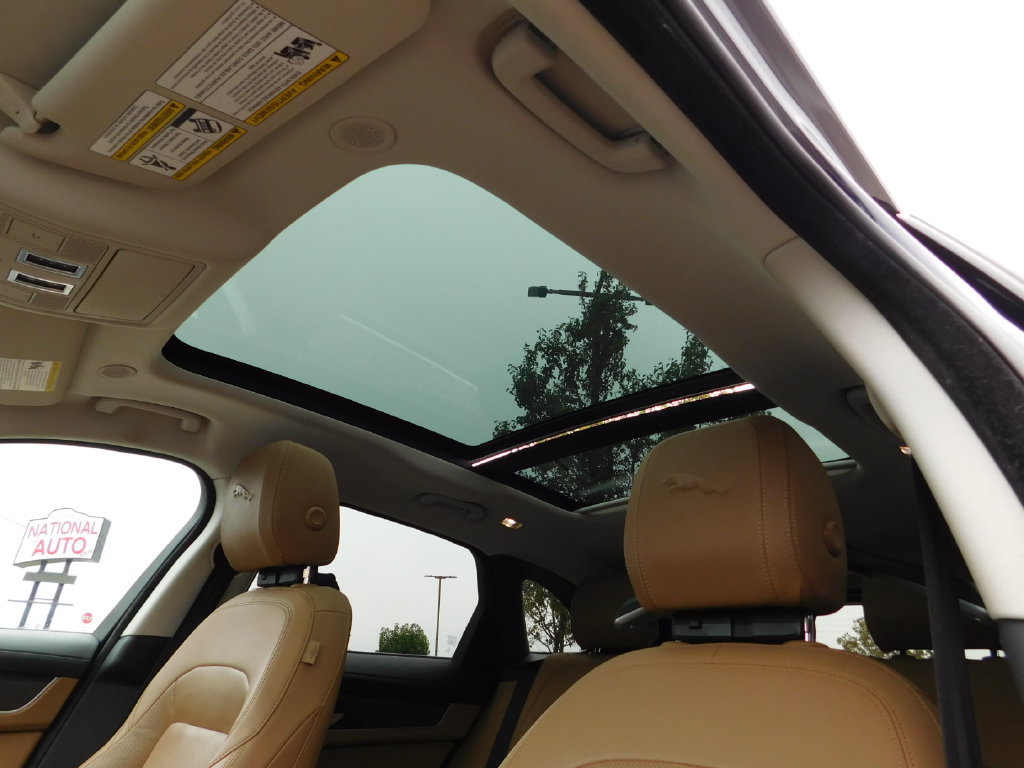 Used 2023 Jaguar F-PACE S AWD/4WD image 21