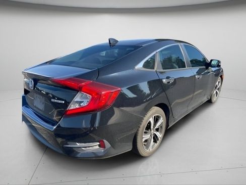 Used 2016 Honda Civic Touring image 9