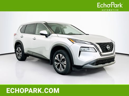 Used 2023 Nissan Rogue SV image 1