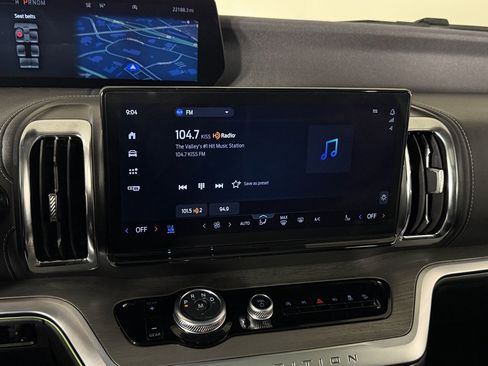 Used 2025 Ford Expedition Platinum w/ Driver's Package image 18