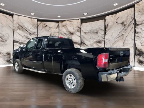 Used 2013 Chevrolet Silverado 2500 LT w/ Suspension Package, Off-Road AWD/4WD image 4