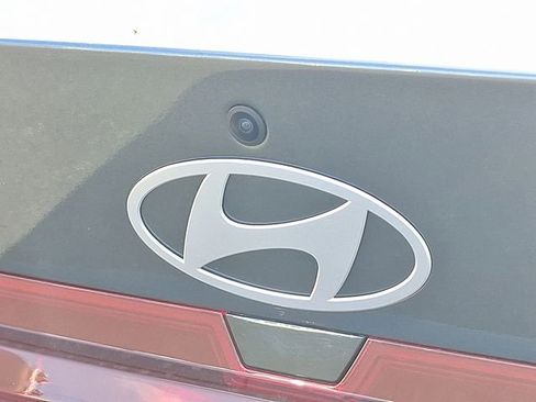 New 2026 Hyundai Elantra SE image 5