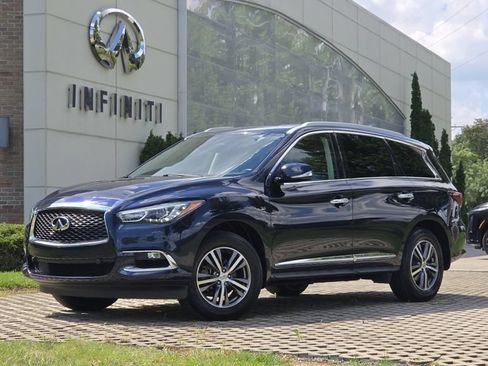 Used 2020 INFINITI QX60 Luxe w/ Essential Package AWD/4WD image 2