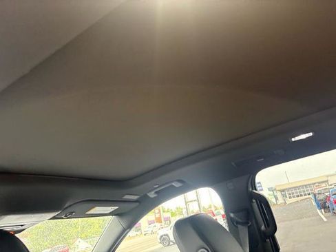 New 2026 GMC Acadia Denali w/ Super Cruise Package image 8