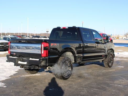 Used 2024 Ford F350 Platinum w/ FX4 Off-Road Package image 8