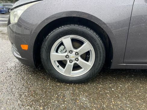 Used 2011 Chevrolet Cruze LT image 28