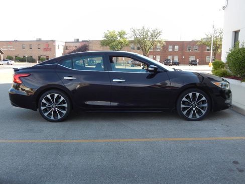 Used 2016 Nissan Maxima SR image 22