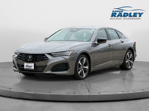 Used 2025 Acura TLX w/ Technology Package FWD image 5
