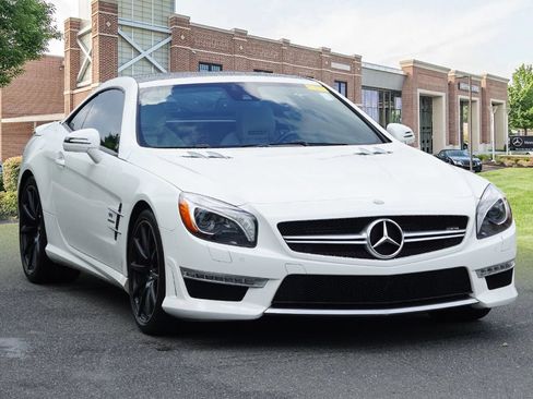 Used 2014 Mercedes-Benz SL 63 AMG image 3