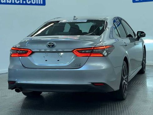 Used 2024 Toyota Camry XLE FWD image 7