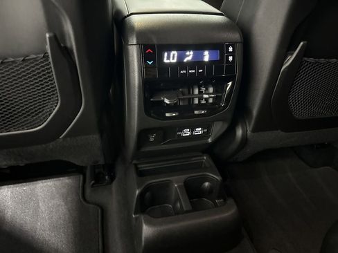 Used 2025 Jeep Grand Cherokee L Altitude RWD image 22