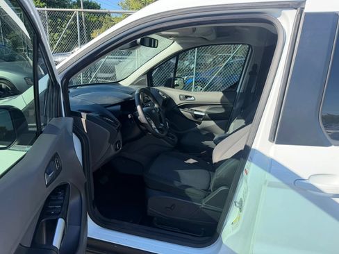 Used 2022 Ford Transit Connect XLT FWD image 10